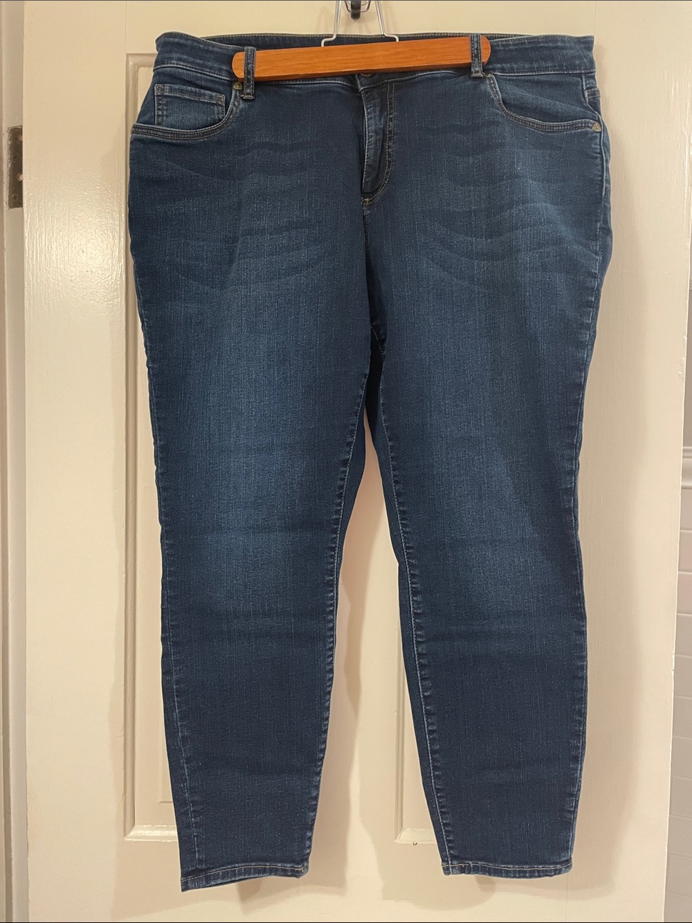 Kut from the Kloth Dark Blue Skinny Ankle Jeans